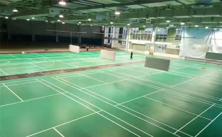 運動木地板變形